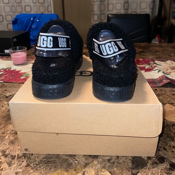 UGG Oh Fluffita Sandal - Picture 4 of 6